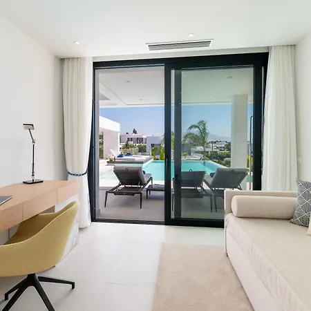 Villa Vacation Marbella I Hanami, Private Infinity Edge-pool, Gym, Movie Theater, Night-security, Alarm System, Close To Golfs And Beaches